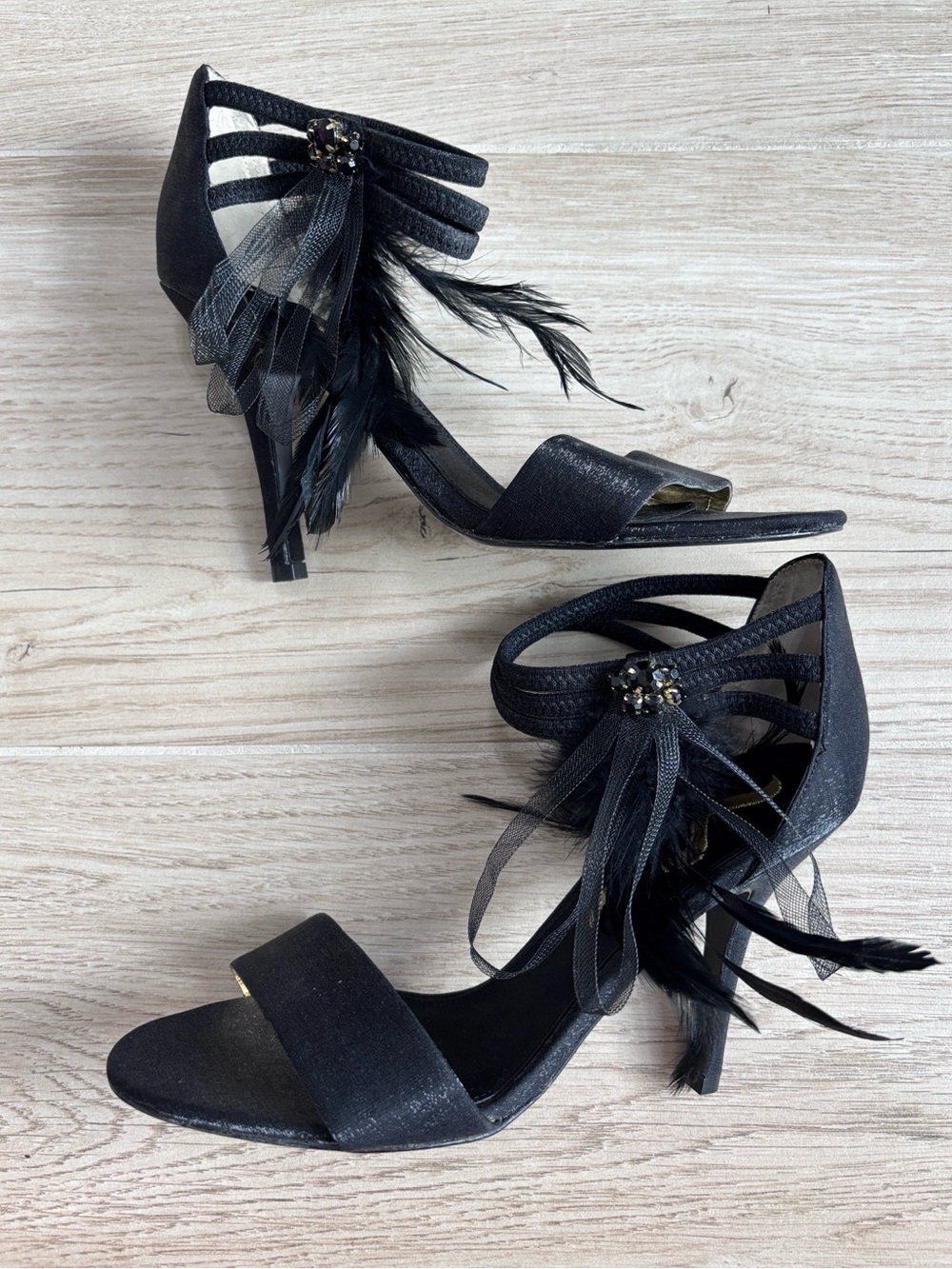 Nina Clara Black Ankle Strap Feather Heel Sandals Women’s Size 9